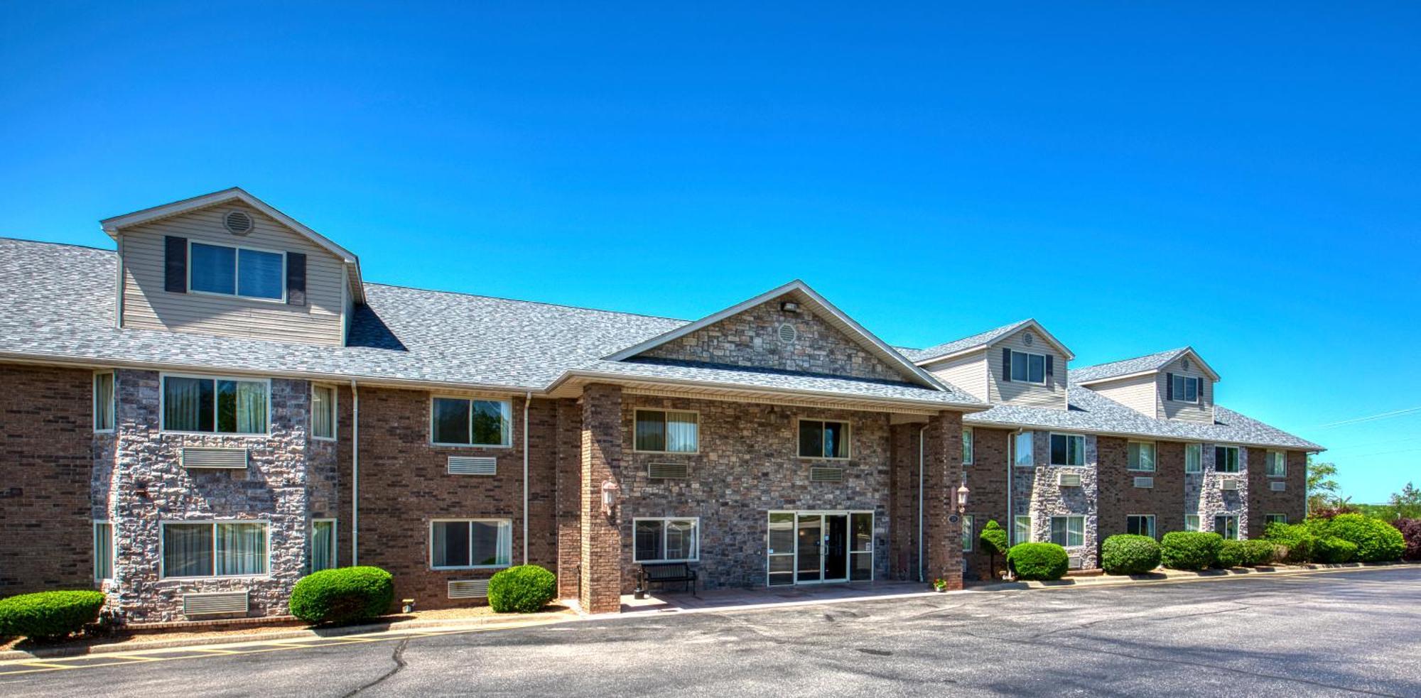 All Towne Suites St. Robert Buitenkant foto
