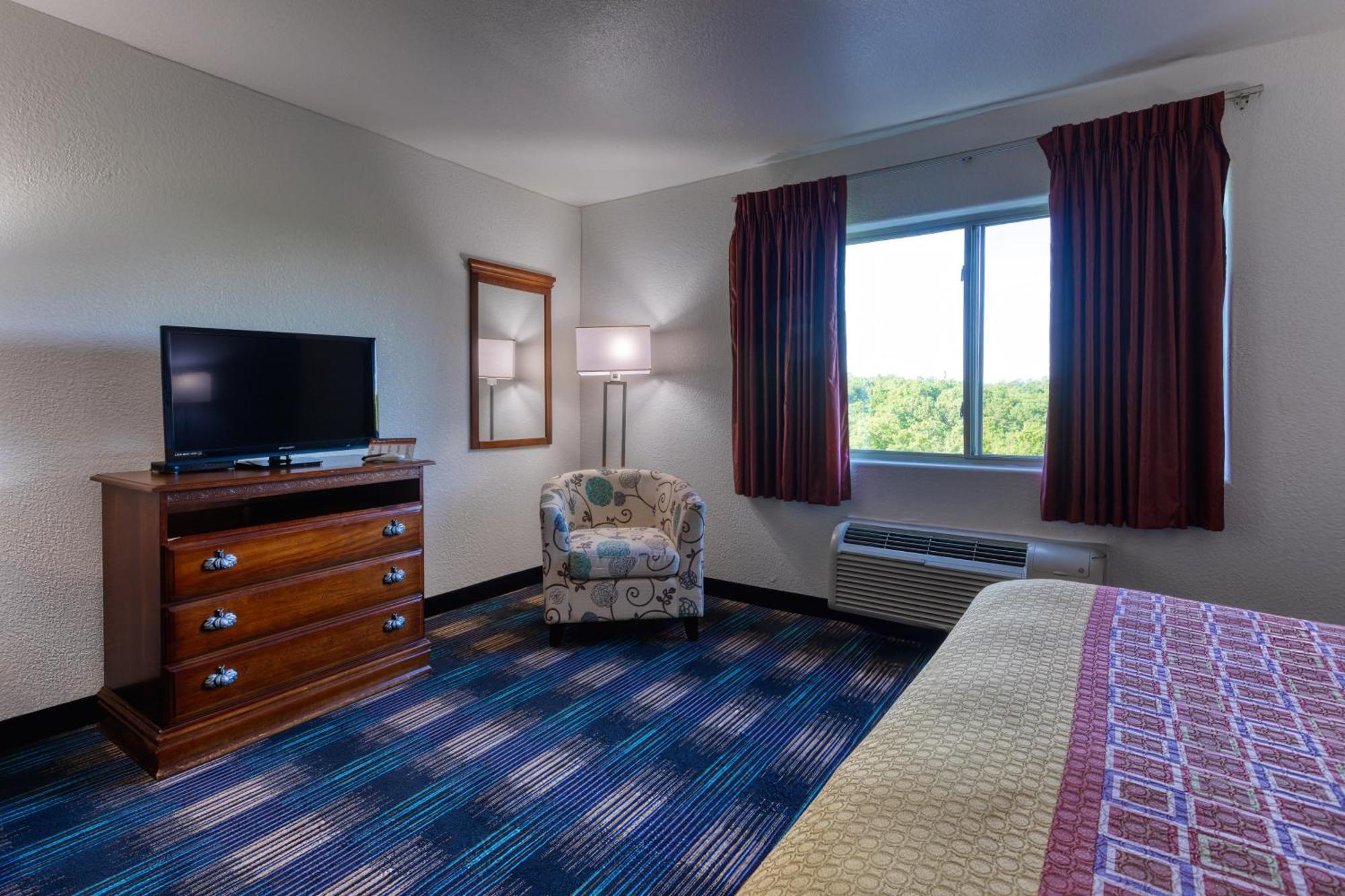 All Towne Suites St. Robert Buitenkant foto
