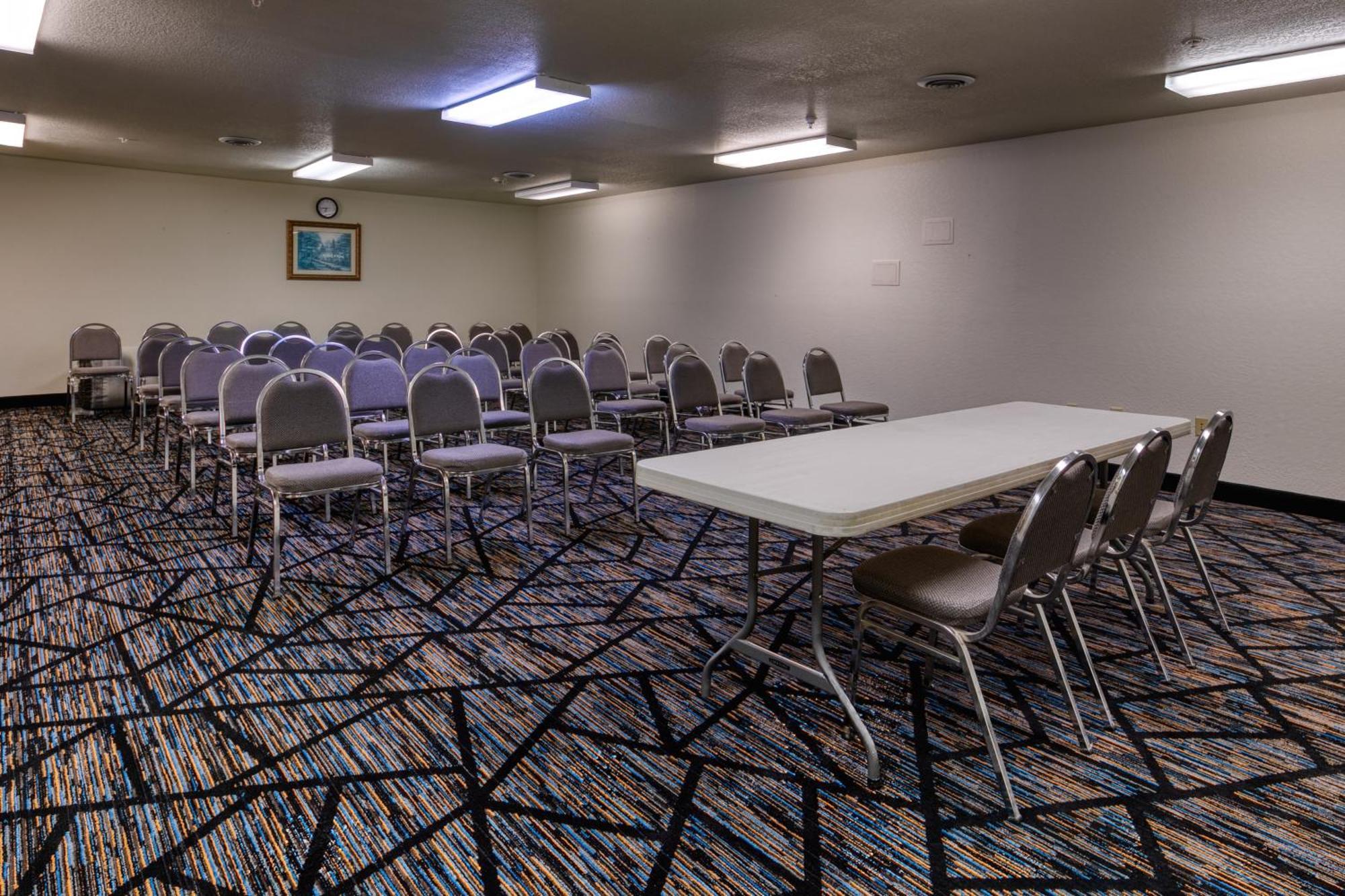All Towne Suites St. Robert Buitenkant foto