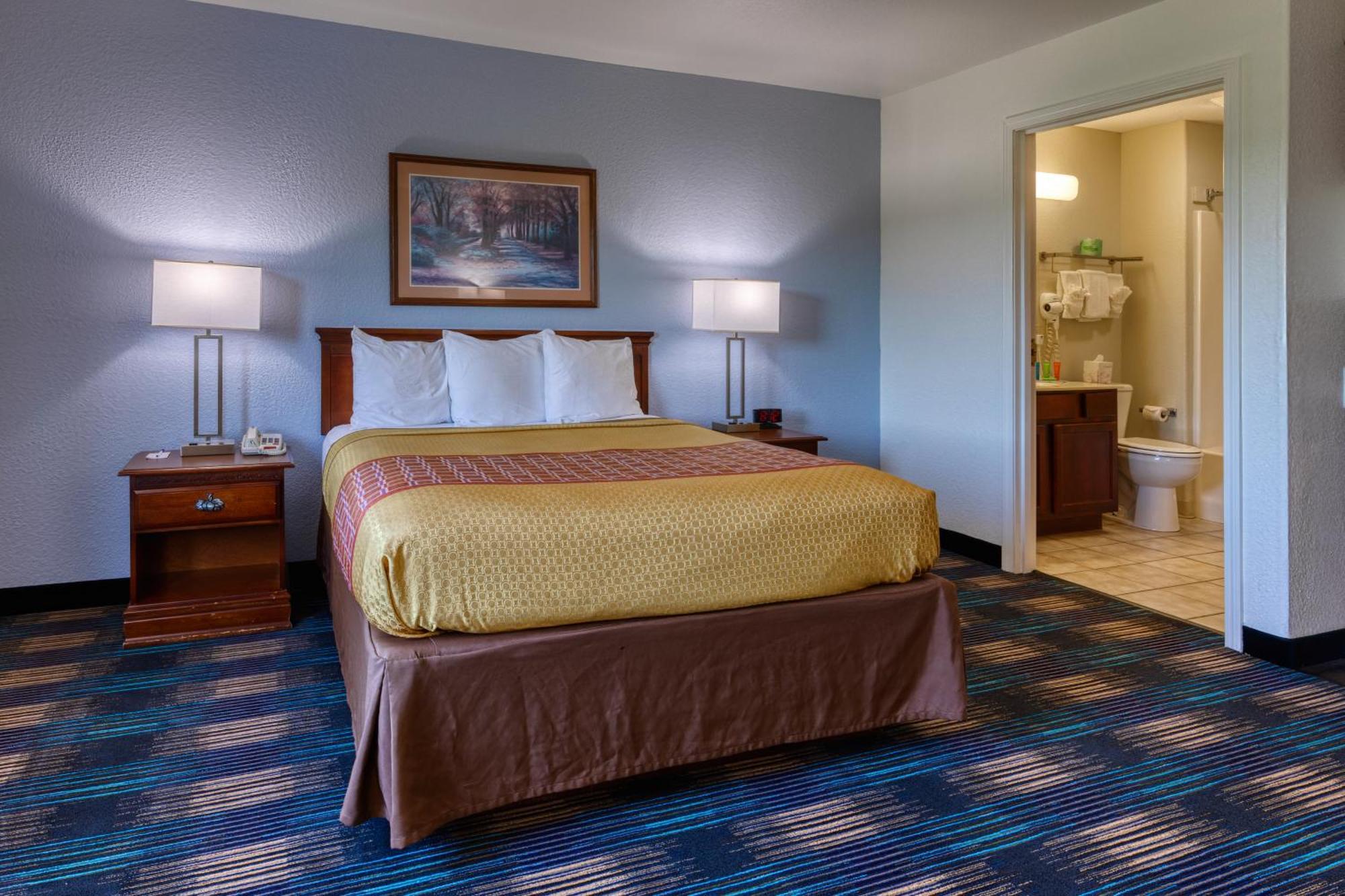 All Towne Suites St. Robert Buitenkant foto